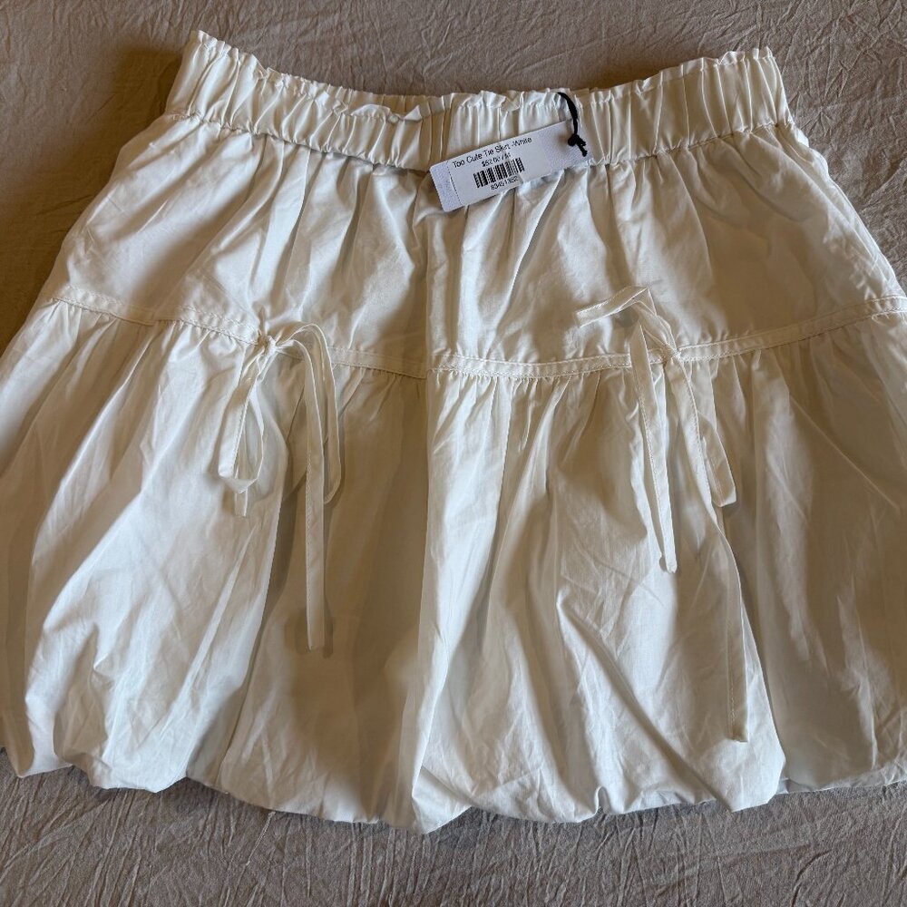 Day + Moon ivory mini bubble skirt size M - New with Tags